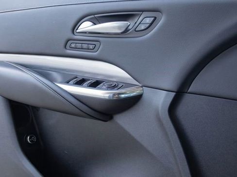 Certified 2024 Cadillac XT4 Premium Luxury image 21