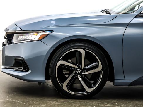 Used 2022 Honda Accord Sport image 10