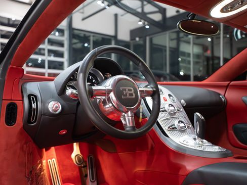 Used 2008 Bugatti Veyron AWD/4WD image 15