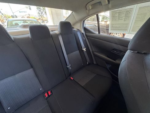 Used 2025 Nissan Sentra SV FWD image 31
