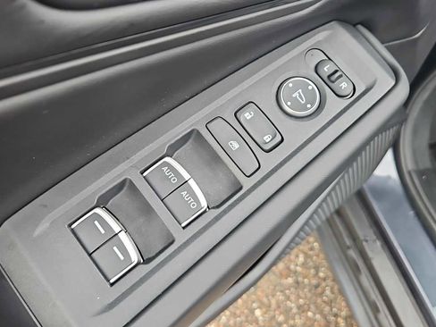 Used 2023 Honda Accord EX image 15