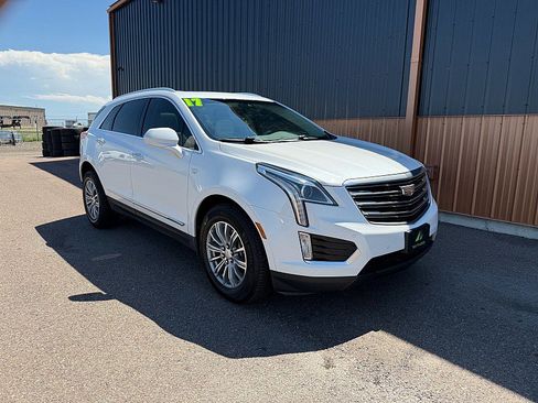 Used 2017 Cadillac XT5 Luxury w/ Driver Awareness Package AWD/4WD image 10