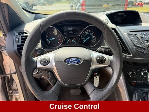Used 2016 Ford Escape SE FWD image 15