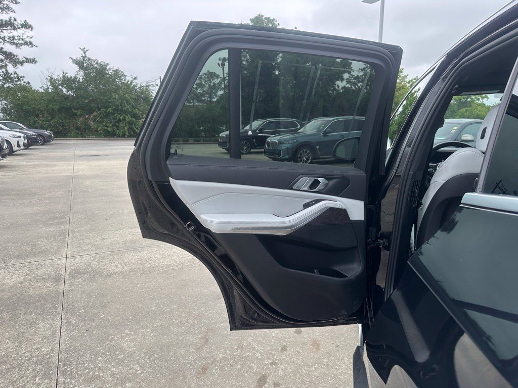 Certified 2026 BMW X5 sDrive40i w/ Parking Assistance Package RWD image 19