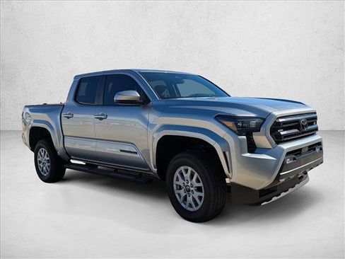 Certified 2024 Toyota Tacoma SR5 image 3