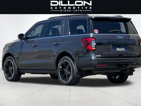 Used 2023 Ford Expedition Limited AWD/4WD image 6