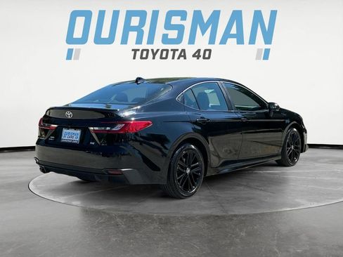 Used 2025 Toyota Camry SE w/ Convenience Package AWD/4WD image 7