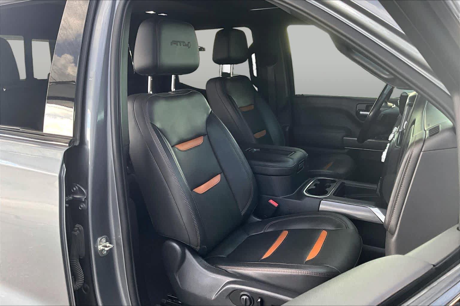 Used 2020 GMC Sierra 1500 AT4 w/ AT4 Premium Package AWD/4WD image 9