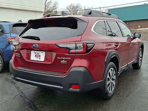 Certified 2025 Subaru Outback Premium image 6