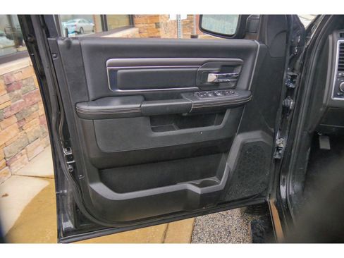 Used 2022 RAM 1500 Classic Warlock image 9