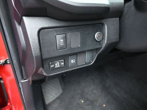 Used 2022 Toyota Tacoma SR AWD/4WD image 13