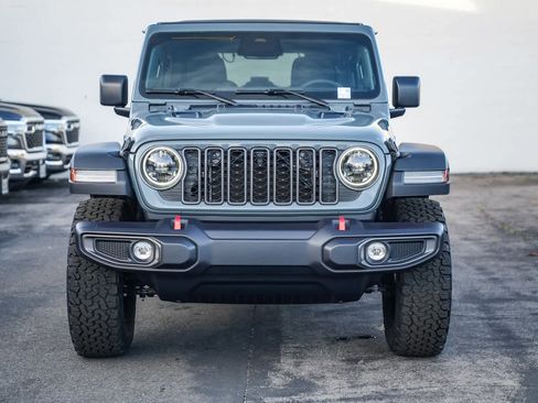 New 2025 Jeep Wrangler Unlimited Rubicon w/ Technology Group image 2