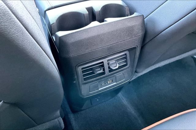 Used 2023 GMC Canyon AT4 w/ AT4 Premium Package AWD/4WD image 10