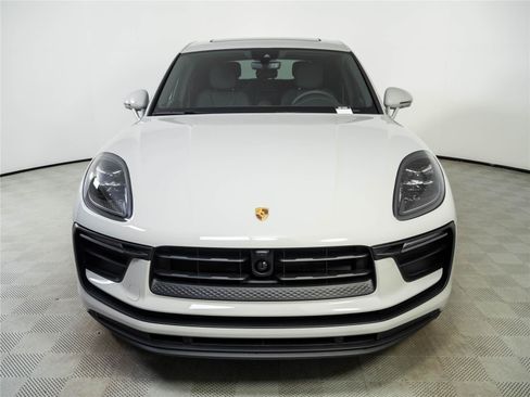 New 2026 Porsche Macan Turbo AWD/4WD image 36