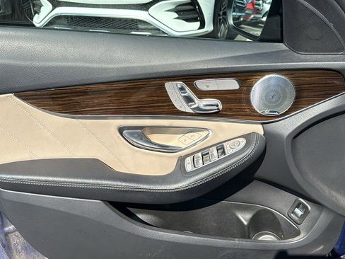 Used 2019 Mercedes-Benz C 300 Sedan image 19