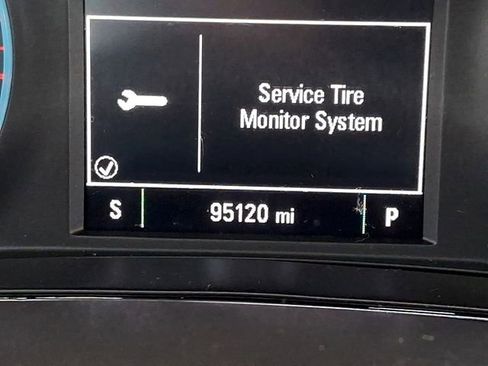 Used 2017 Chevrolet Cruze LT w/ RS Package FWD image 19