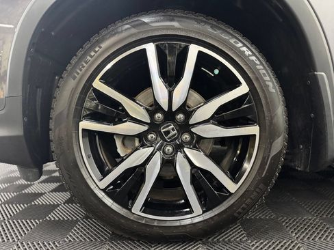 Used 2019 Honda Pilot Touring image 10