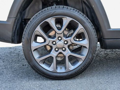 Certified 2021 Jeep Compass Latitude AWD/4WD image 12