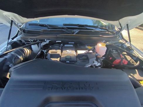 New 2024 RAM 5500 Tradesman image 31