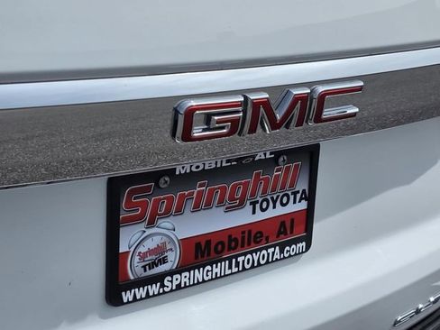 Used 2022 GMC Yukon XL SLT w/ SLT Luxury Package image 42