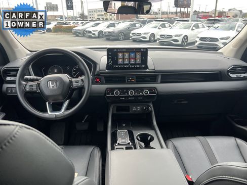 Used 2025 Honda Pilot EX-L image 30