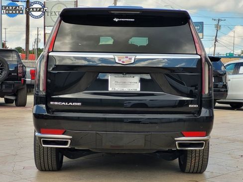 Used 2022 Cadillac Escalade Luxury w/ LPO, Illumination Package image 4