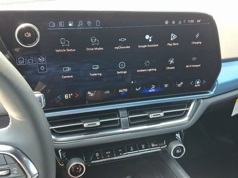 New 2026 Chevrolet Equinox EV LT FWD image 8