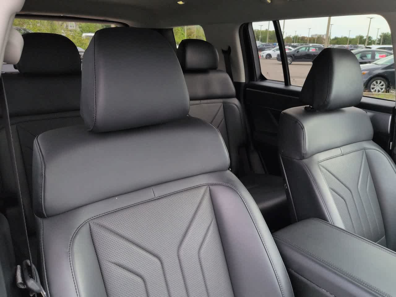 Used 2026 Hyundai Santa Fe SEL FWD image 7