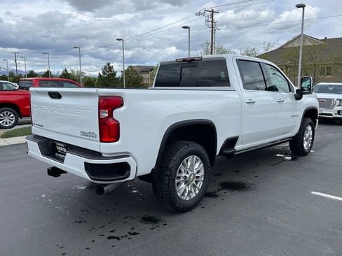 New 2023 Chevrolet Silverado 3500 High Country w/ Z71 Off-Road Package AWD/4WD image 4