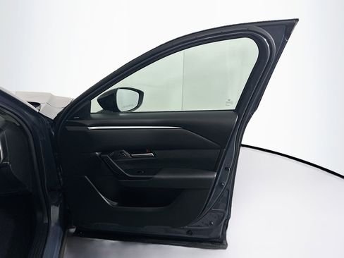 Used 2025 MAZDA CX-50 AWD 2.5 S w/ Premium Package image 31