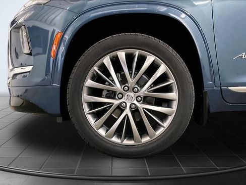 Used 2026 Buick Enclave Avenir w/ Super Cruise Package AWD/4WD image 9