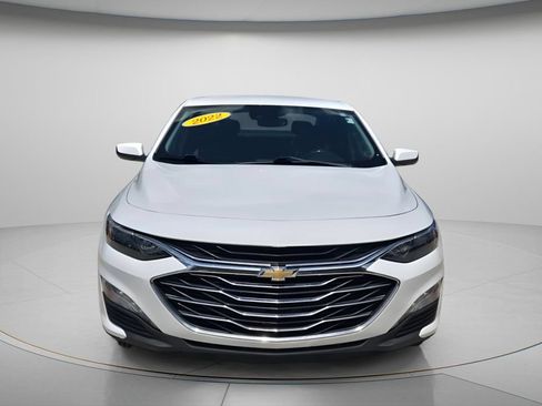 Used 2022 Chevrolet Malibu LT w/ Leather Package FWD image 5