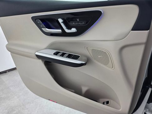 New 2027 Mercedes-Benz GLC 300 image 12