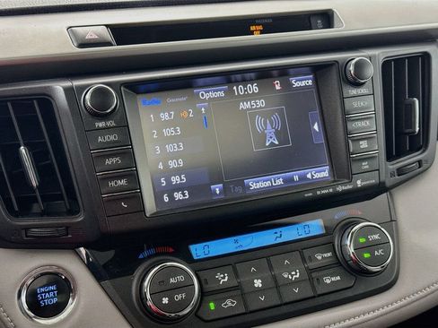 Used 2016 Toyota RAV4 XLE w/ Convenience Package FWD image 14