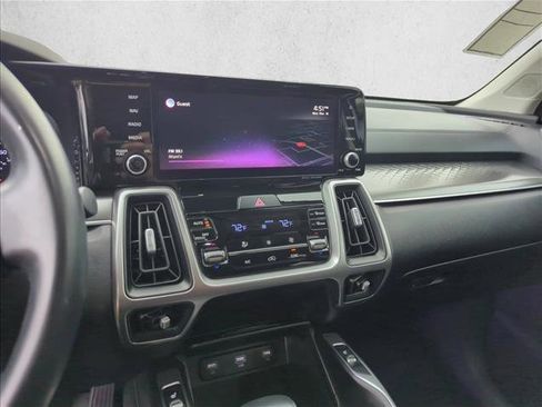 Used 2022 Kia Sorento S w/ Panoramic Sunroof Package FWD image 14