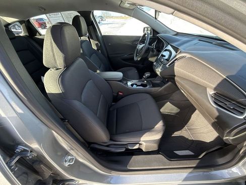Certified 2025 Chevrolet Malibu RS image 26