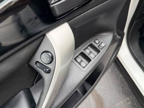 Used 2020 Mitsubishi Eclipse Cross ES FWD image 23