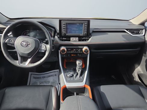 Used 2022 Toyota RAV4 Adventure w/ Convenience Package AWD/4WD image 11