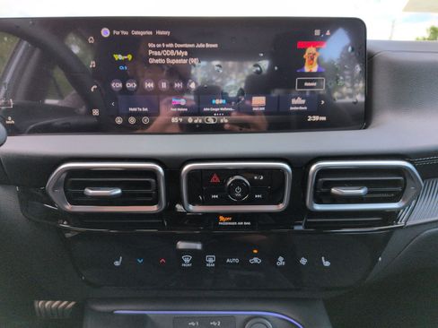 New 2026 Nissan Sentra SV w/ SV Convenience Package FWD image 21