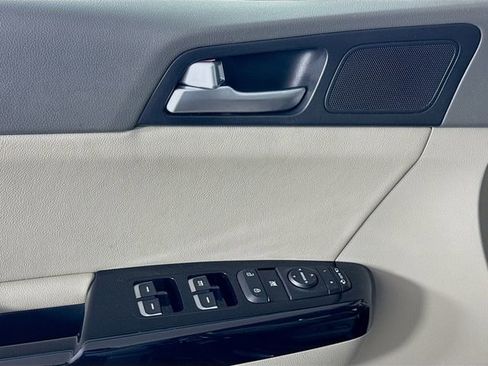 Used 2019 Kia Sportage SX image 22