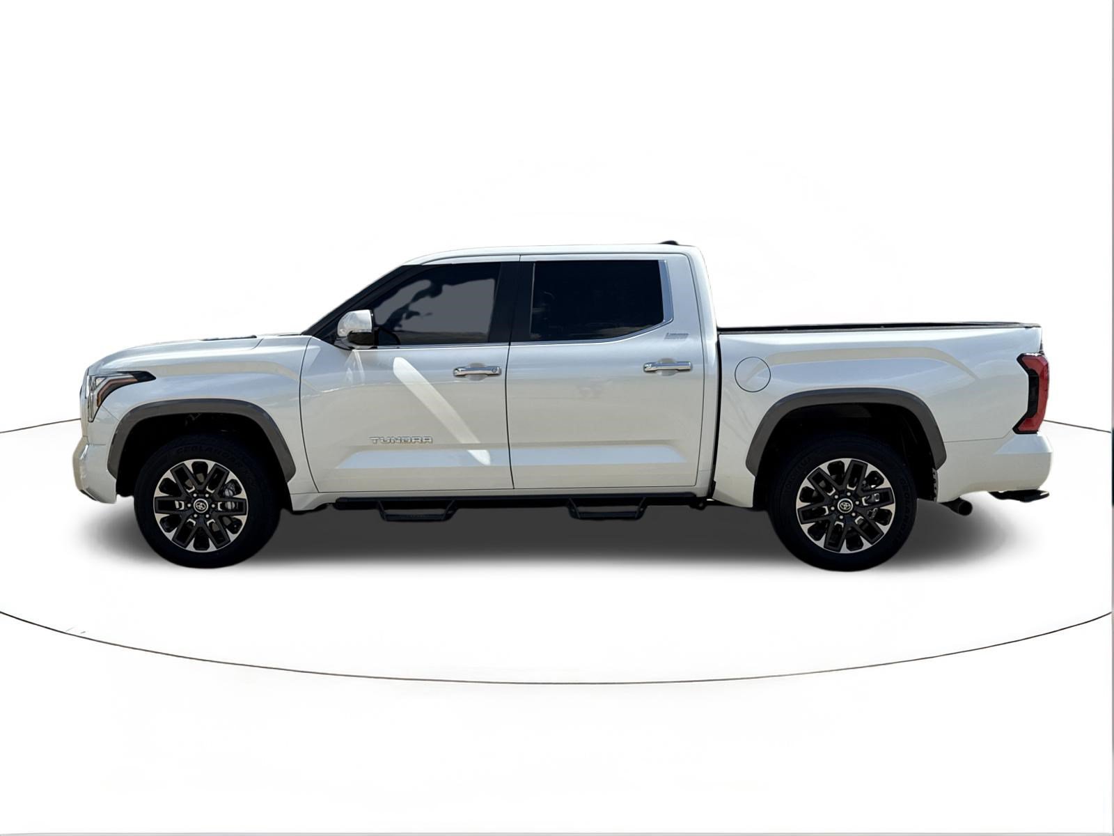 Used 2024 Toyota Tundra Limited AWD/4WD image 6