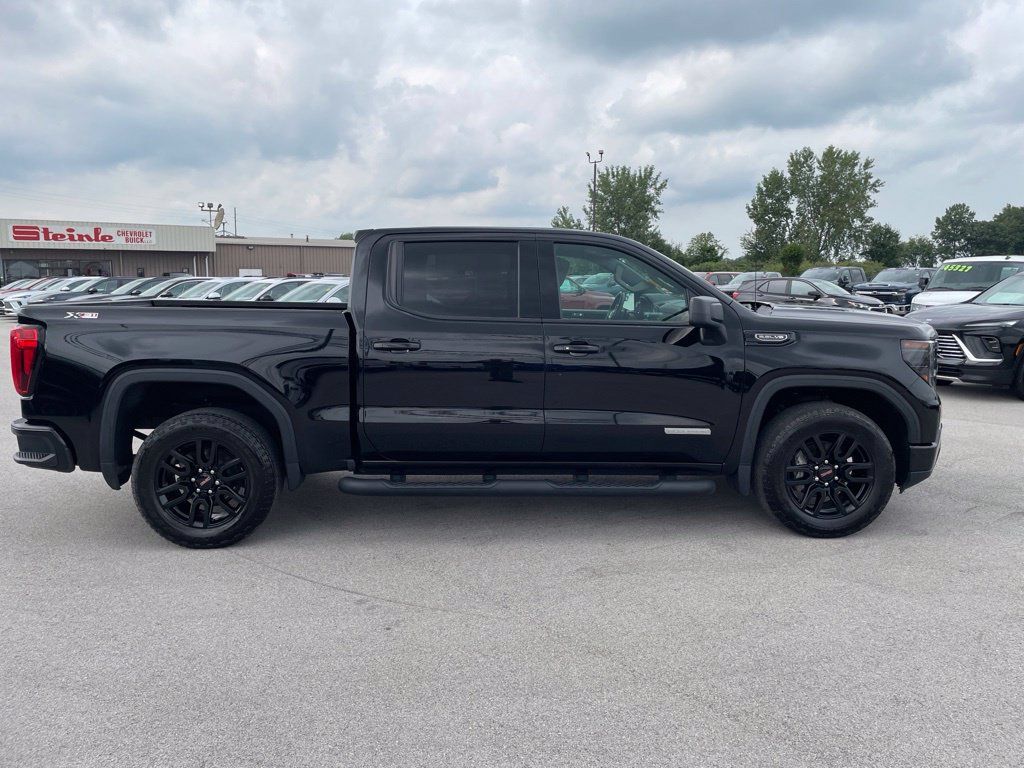 Used 2024 GMC Sierra 1500 Elevation w/ Preferred Package AWD/4WD image 11