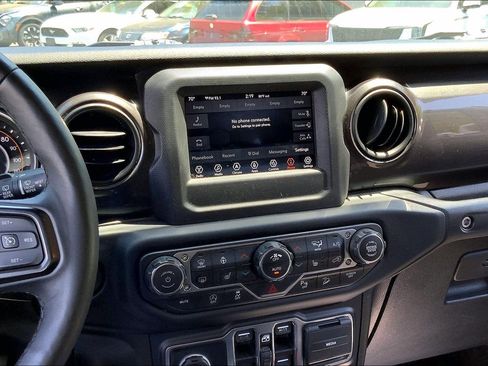 Used 2019 Jeep Wrangler Unlimited Sport AWD/4WD image 9
