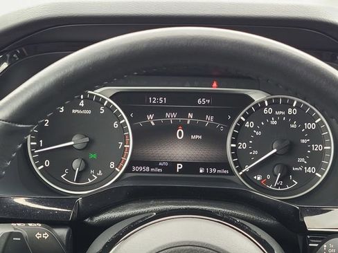 Used 2023 Nissan Pathfinder SL image 32