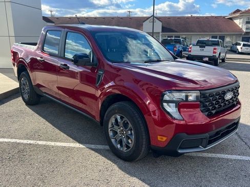 New 2025 Ford Maverick XLT w/ Equipment Group 301A image 8