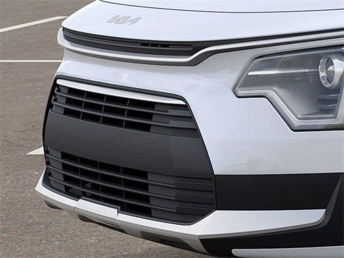 New 2026 Kia Niro LX image 12
