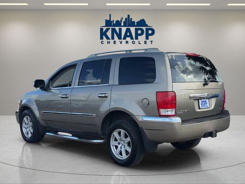 Used 2007 Chrysler Aspen Limited AWD/4WD image 3