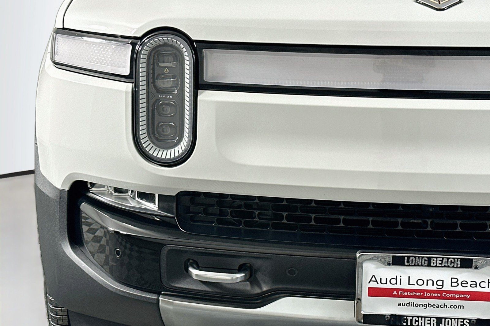 Used 2023 Rivian R1S Adventure Quad AWD/4WD image 16