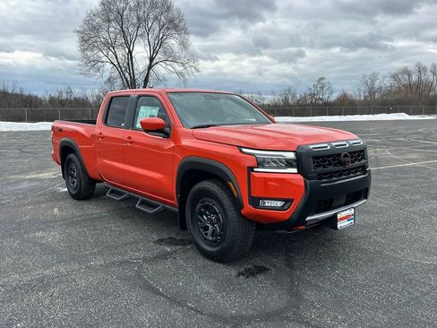 New 2025 Nissan Frontier PRO-4X w/ Pro Convenience Package image 18