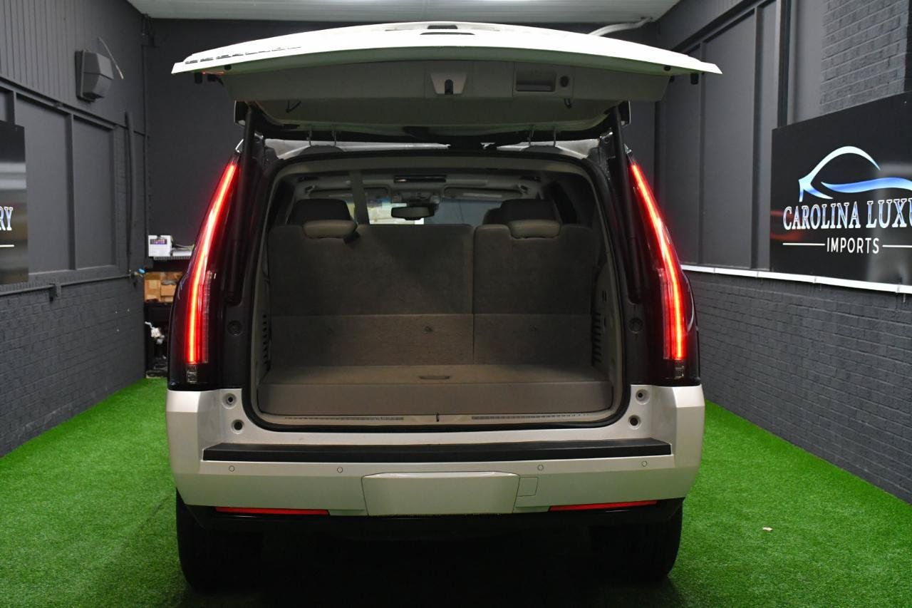 Used 2015 Cadillac Escalade Premium AWD/4WD image 41